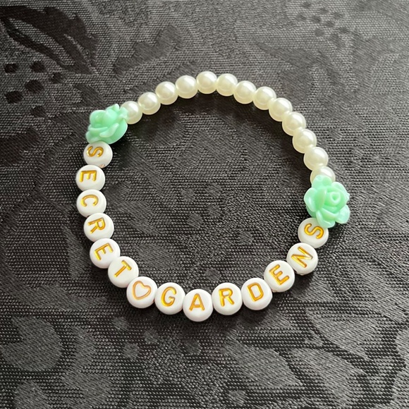 Tortured Poets Department Eras Tour Friendship Bracelets - Picture 10 of 16